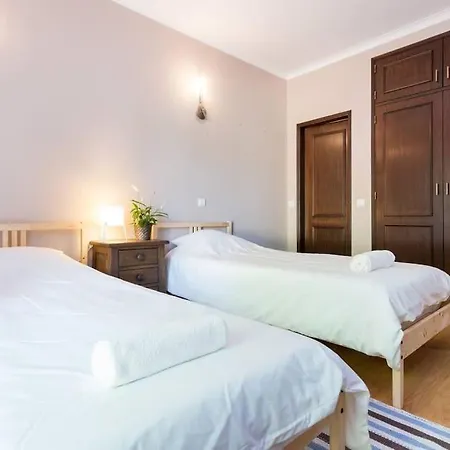 Σπίτι διακοπών 3 Bedroom Villa, 10min Walk To Shops, Bars & Luz